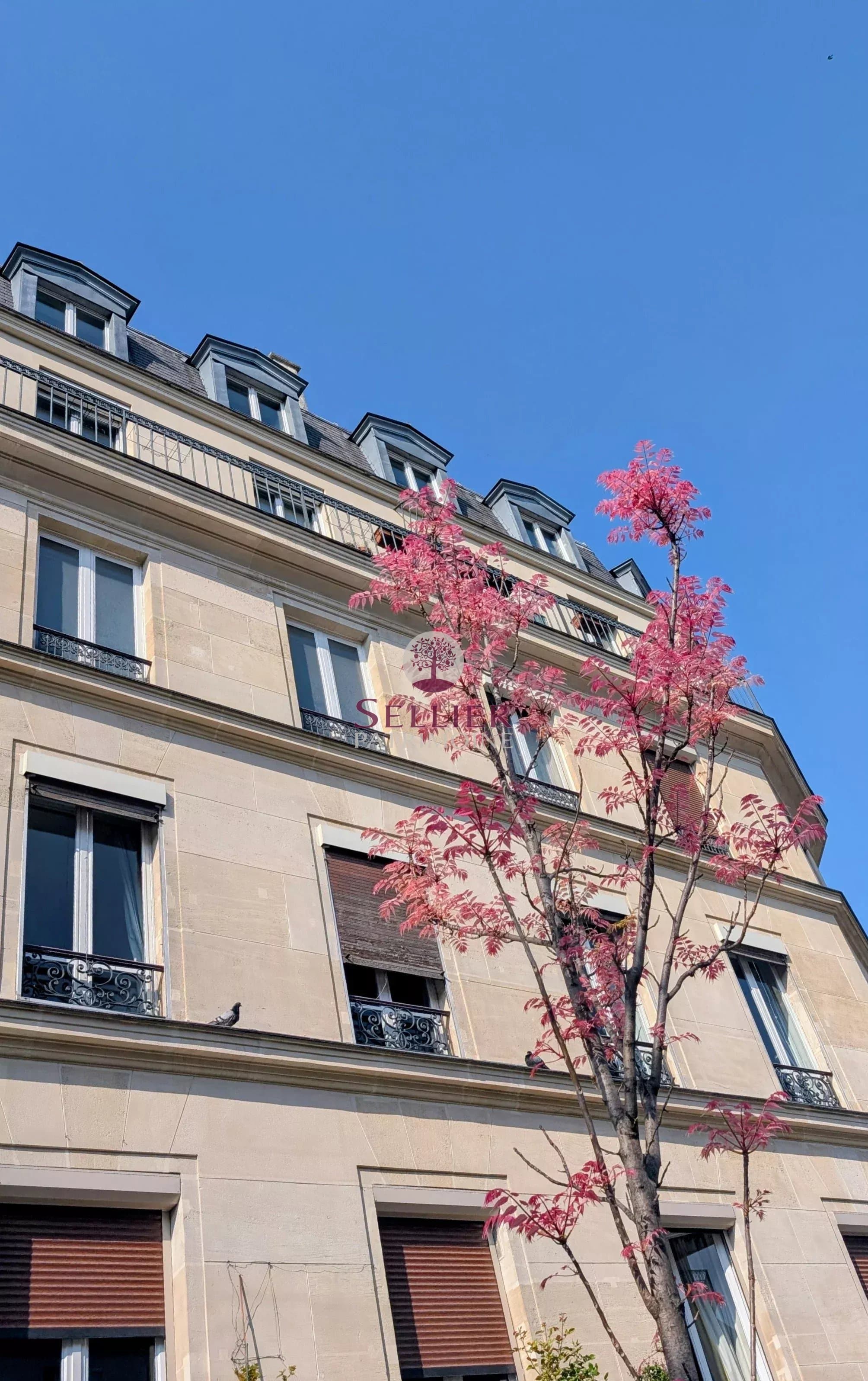 Appartement 140m² à Paris 5ème - 7 pieces traversant denier étage 4 chambres